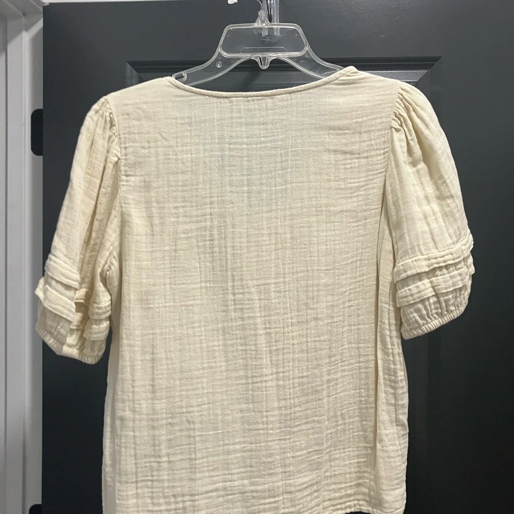 Sonoma Cream Button-Front V-Neck Blouse - Picture 2 of 4
